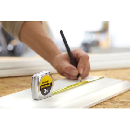 STANLEY FLESSOMETRO POWERLOCK CASSA METALLICA MT 3 NASTRO MM12,7
