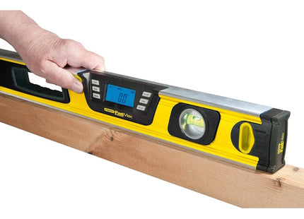 STANLEY LIVELLA DIGITALE FATMAX SCHERMO LCD 2 BOLLE CM60