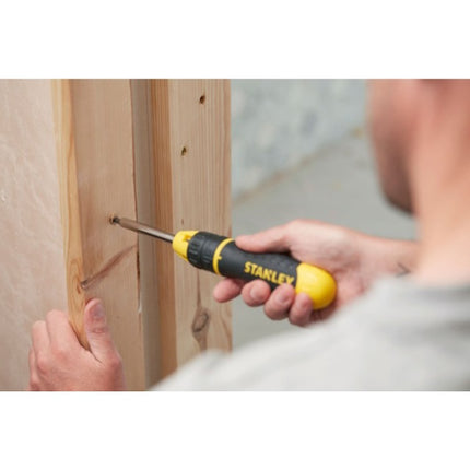 STANLEY PORTAINSERTI BITS MAGNETICO A CRICCHETTO CON 10 INSERTI BITS