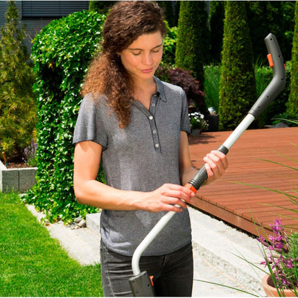 GARDENA 09855 SET FORBICE PER ERBA A BATTERIA + MANICO TELESCOPICO*