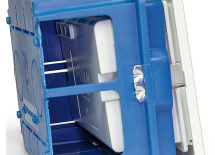 FME MULTIPRESA DA INCASSO CON 2 SCHUKO BIPASSO PER SCATOLE A 3 MODULI