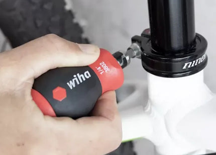 WIHA PORTAINSERTI BITS MAGNETICO STUBBY CON 7 INSERTI DOPPI DA 1/4"