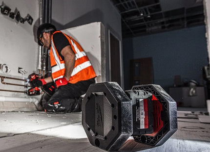 MILWAUKEE FARO LED MOD. M18 AL-0 (V1/23)