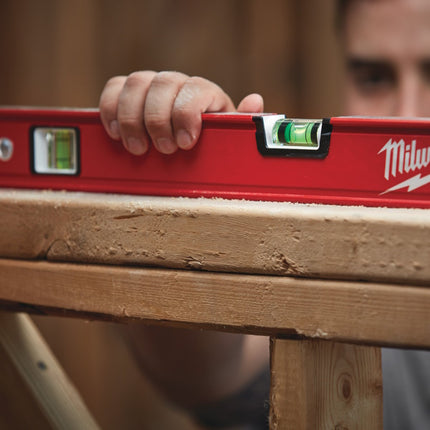 MILWAUKEE LIVELLA SERIE COMPACT MAGNETICA