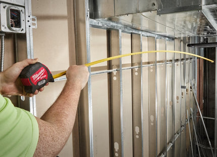 MILWAUKEE FLESSOMETRO SERIE STUD MT 5 NASTRO DA MM33