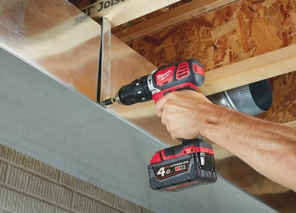 MILWAUKEE TRAPANO AVVITATORE CON PERCUSSIONE A BATTERIA M18 BPD-402C