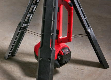 MILWAUKEE TORRE FARO LED CON TREPPIEDE MOD. M18 SAL-0*