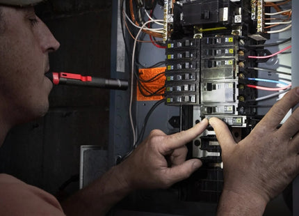 MILWAUKEE TORCIA A PENNA LED COMPATTA 100L MOD. IPL-LED (V1/23)