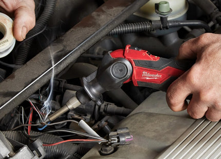 MILWAUKEE SALDATORE COMPATTO A BATTERIA M12 SI-0(V1/23)