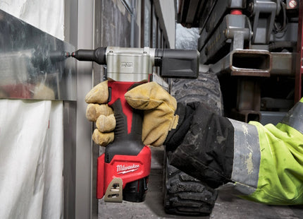 MILWAUKEE RIVETTATRICE COMPATTA A BATTERIA M12BPRT-0(V1/23)