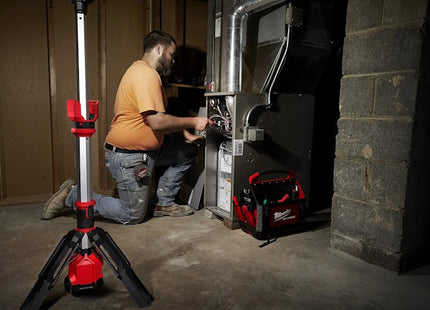 MILWAUKEE TORRE FARO LED CON TREPPIEDE MOD. M12 SAL-0 (V1/23)