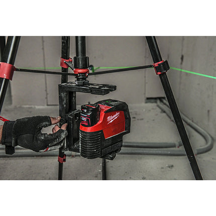 MILWAUKEE LASER VERDE A 2 LINEE CON PIOMBO M12 CLLP-301C(V1/23)