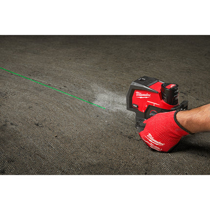 MILWAUKEE LASER VERDE A 2 LINEE CON PIOMBO M12 CLLP-301C(V1/23)