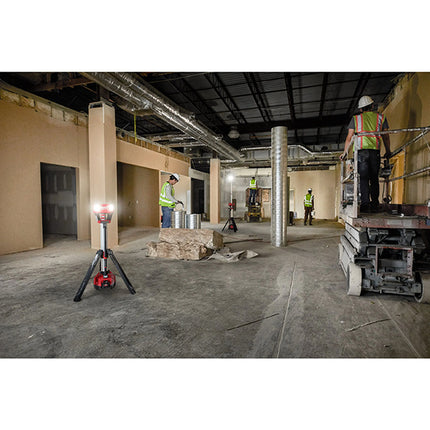 MILWAUKEE TORRE FARO LED CON TREPPIEDE MOD. M18 HOSALC-0 (V1/23)