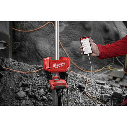 MILWAUKEE TORRE FARO LED CON TREPPIEDE MOD. M18 HOSALC-0 (V1/23)