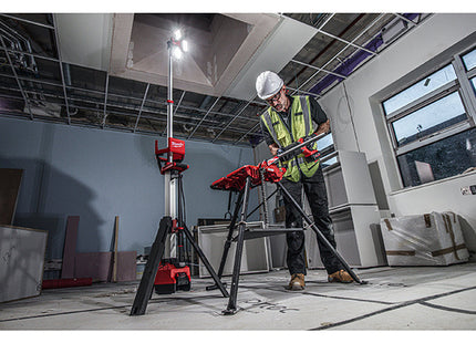 MILWAUKEE TORRE FARO LED CON TREPPIEDE MOD. M18 HOSALC-0 (V1/23)