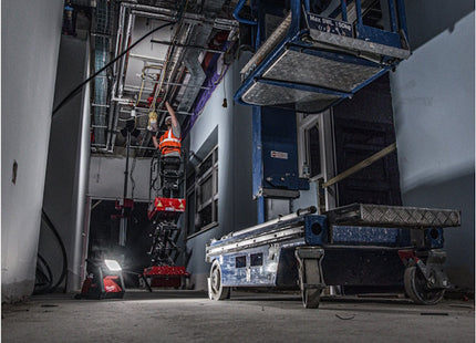 MILWAUKEE FARO LED AD ELEVATE PRESTAZIONI MOD. M18 HOAL-0 (V1/23)