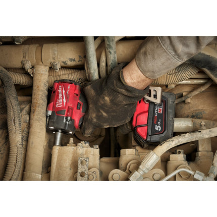 MILWAUKEE AVVITATORE IMPULSI DA 1/2" A BATTERIA M18 FIW2P12-502X (V1/23)