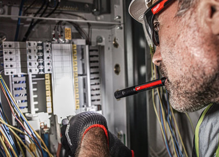 MILWAUKEE TORCIA A PENNA A LED 250L MOD. IR PL250 (V1/23)