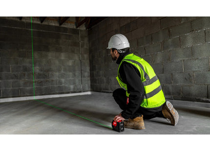 MILWAUKEE LASER VERDE A 2 LINEE A BATTERIE ALCALINE CLL-C(V1/23)