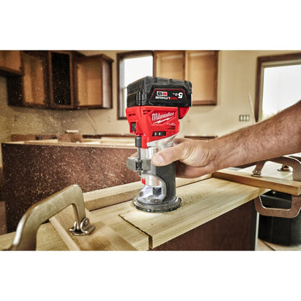 MILWAUKEE FRESATRICE A BATTERIA ART. M18 FTR8-0X