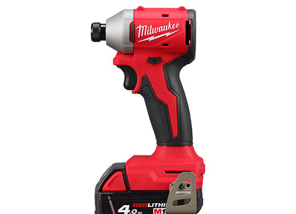 MILWAUKEE AVVITATORE IMPULSI DA 1/4" HEX A BATTERIA M18 BLIDRC-402C