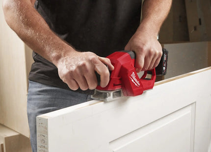 MILWAUKEE PIALLA A BATTERIA M12 BLP-402X (V2/23)