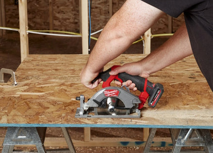 MILWAUKEE SEGA CIRCOLARE A BATTERIA M12 FCS442-0