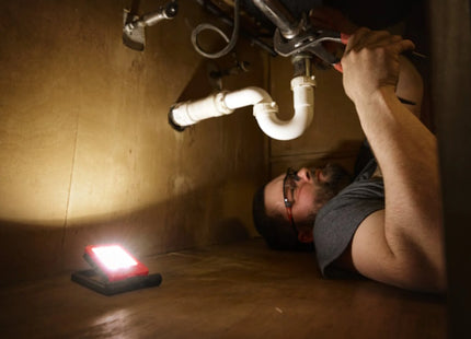 MILWAUKEE TORCIA LED TASCABILE RICARICABILE MOD. IR FFL