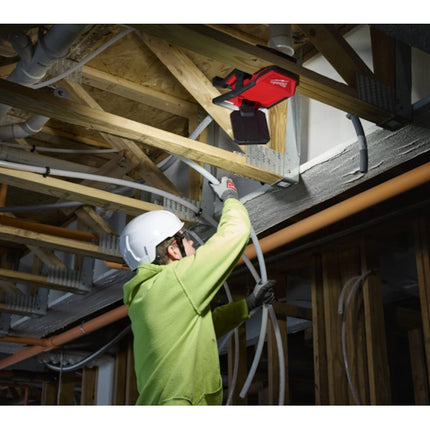 MILWAUKEE FARO LED CON TESTA DIREZIONABILE MOD. M18 PAL2-0