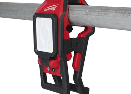 MILWAUKEE FARO LED CON TESTA DIREZIONABILE MOD. M18 PAL2-0