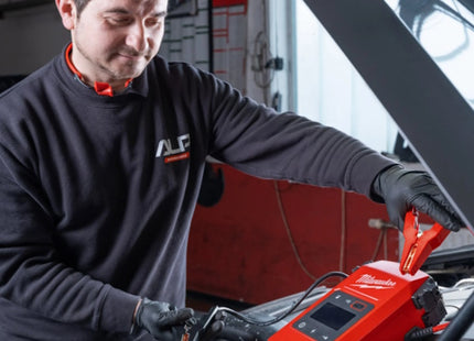 MILWAUKEE AVVIATORE BOOSTER PER AUTO M18 JS2000-0