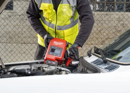 MILWAUKEE AVVIATORE BOOSTER PER AUTO M18 JS2000-0