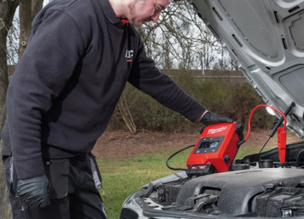 MILWAUKEE AVVIATORE BOOSTER PER AUTO M18 JS2000-0