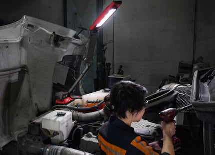 MILWAUKEE LAMPADA SOTTOSCOCCA PER MEZZI PESANTI MOD. M18 ABL-0