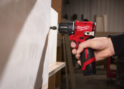 MILWAUKEE TRAPANO AVVITATORE A BATTERIA M12 BLDDRC-0