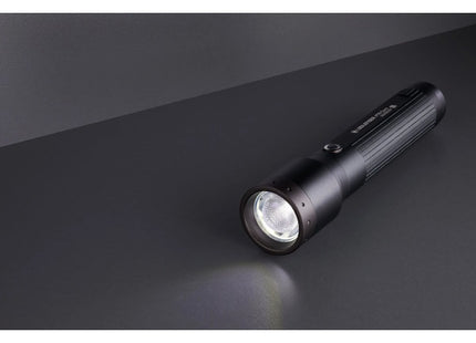 LED LENSER TORCIA LED A BATTERIA RICARICABILE MOD. P 7R CORE*