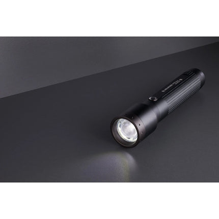 LED LENSER TORCIA LED A BATTERIA RICARICABILE MOD. P 7R CORE