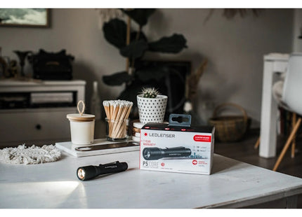 LED LENSER TORCIA LED A BATTERIA MOD. P 5 CORE