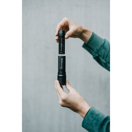 LED LENSER TORCIA LED A BATTERIA MOD. P 6 CORE