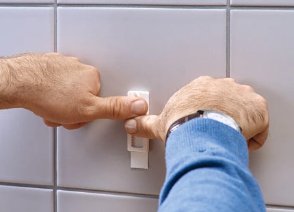 TESA CHIODI ADESIVI REGOLABILI PER PIASTRELLE PORTATA KG3 COLORE BIANCO