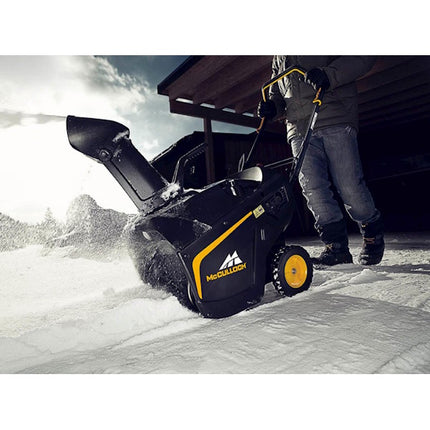 MC CULLOCH SPAZZANEVE SB 121 LARGHEZZA LAVORO CM54 HP4,6