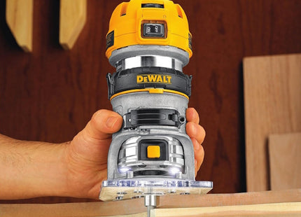 DEWALT ELETTROFRESATRICE CON AFFONDAMENTO E BASE FISSA POTENZA 900W