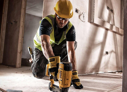 DEWALT CHIODATRICE/GROPPINATRICE A BATTERIA 18V 2,0AH ART. DCN680D2-QW