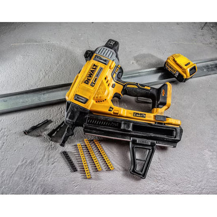 DEWALT CHIODATRICE PER CEMENTO A BATTERIA 18V 5,0AH ART. DCN890P2-QW