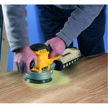 DEWALT DISCHI VELCRATI IN CARTA ABRASIVA D.MM150 6 FORI CONF.DA PZ10