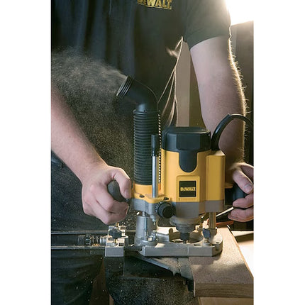 DEWALT ELETTROFRESATRICE MOD. DW621-QS POTENZA 1100W