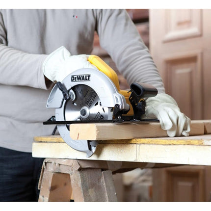 DEWALT SEGA CIRCOLARE MOD. DWE560-QS CON LAMA D.MM184 POTENZA 1350W