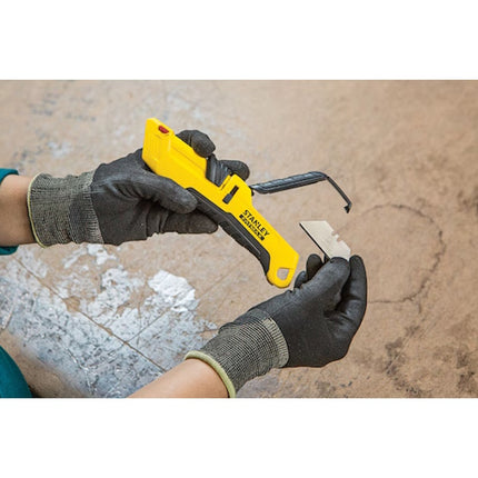 STANLEY COLTELLO CUTTER CON CURSORE A 3 LATI FATMAX