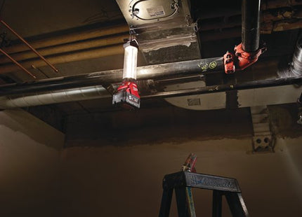 MILWAUKEE FARO LED A LANTERNA MOD. M18 LL-0 (V1/23)